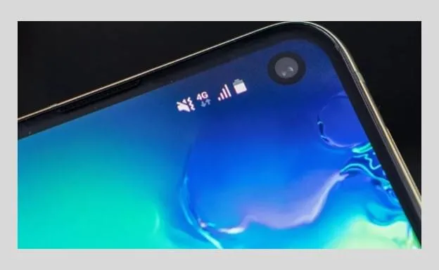 الكاميرا الخلفية الثلاثية لهاتف سامسونج Galaxy S10