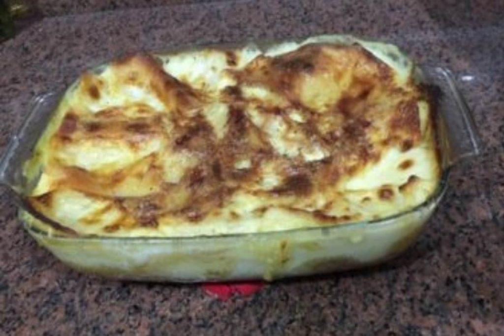 طريقة عمل اللازانيا وتحضيرها في المنزل خطوة بخطوة